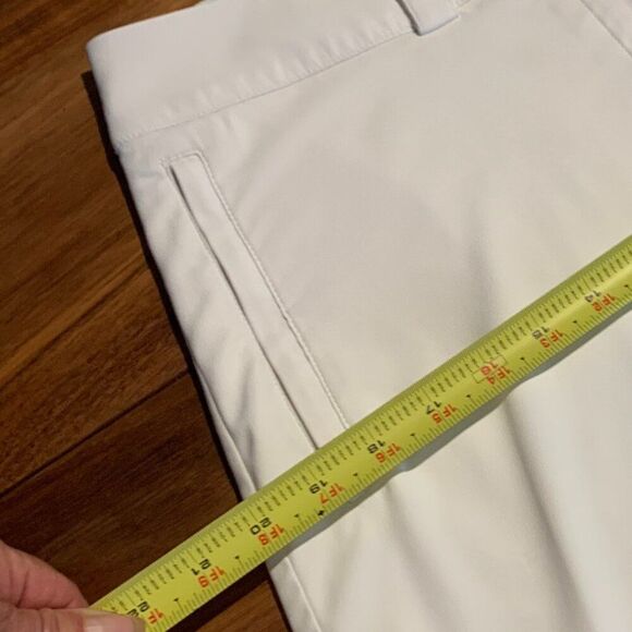 Nike golf, tennis, pickleball skort, Sz 10, EUC, pockets, front zip, all white - Picture 11 of 16